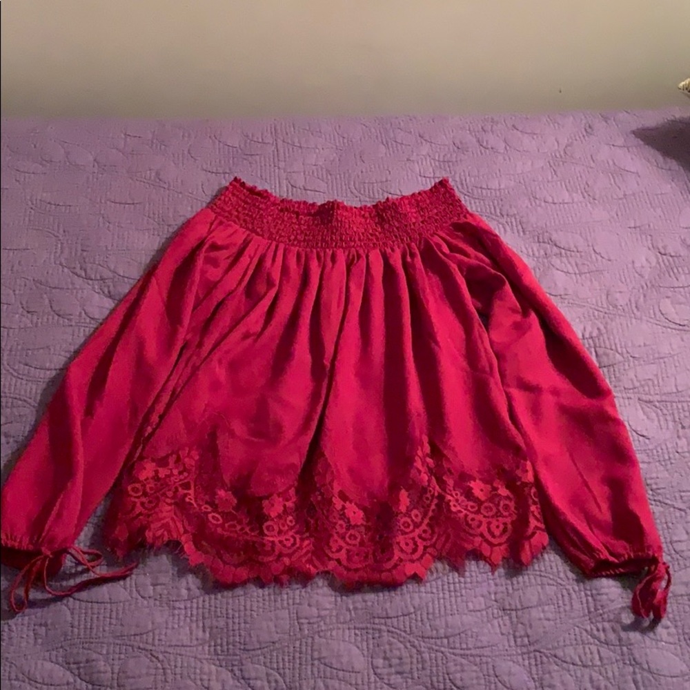 Abercrombie & Fitch off the shoulder red chiffon